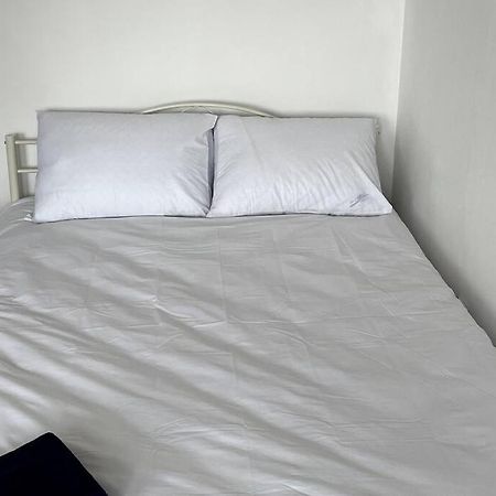 Studio Facultatea De Drept Bukares Bagian luar foto